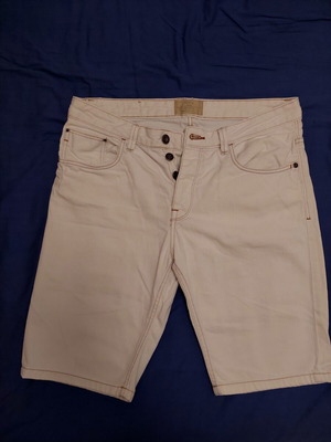 Bershka Off-White Denim Shorts like new, size EUR 44 / US 34