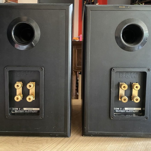 Bowers & Wilkins CDM 2 bookshelf speakers like new, vintage hi-fi