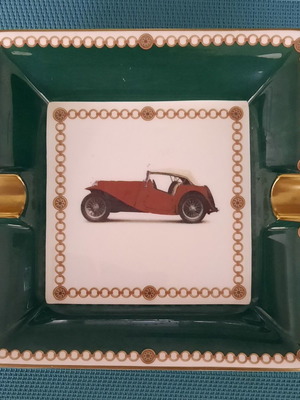 Royal Tableware porcelain ashtray vintage like new (Old Cars)