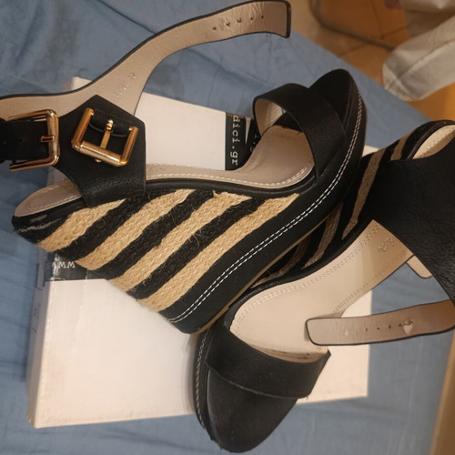 Via Giulia black espadrille platform sandals like new, size 39
