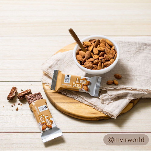 LR FIGUACTIVE Almond Snack Bars pack of 6, light chocolate