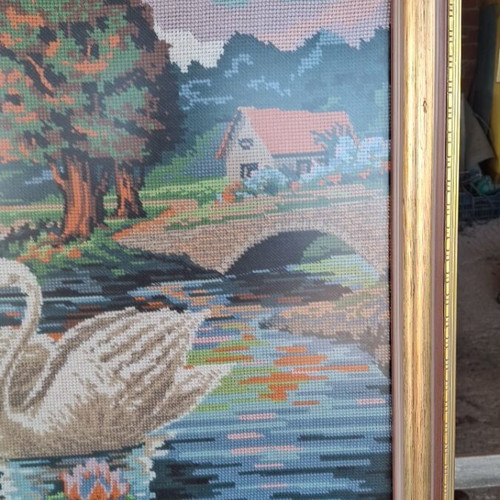 Handmade embroidery used, 118×59 cm