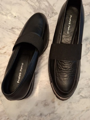 Fratelli Petridi leather moccasins size 40, black