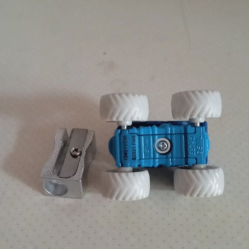 Monster Jam Mini toy car like new