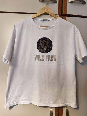 T-shirt MiNT white with front and back design like new, size M