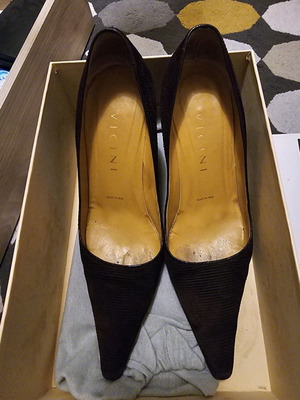Vicini brown corduroy pointed pumps used with 9 cm heel