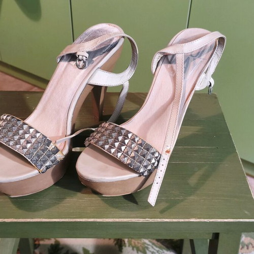 High-heeled sandals used, size 41, beige with silver design