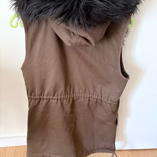 Long vest with fur Toi&Moi Small like new, black multicolor