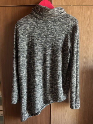 Asymmetric blouse used, size small, gray