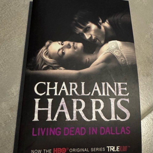 Charlaine Harris Living Dead in Dallas book like new, English