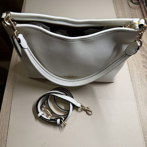 Elegant shoulder bag, premium quality, white