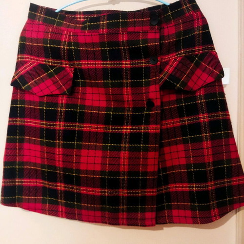 Lussile women's skirt in alpha line like new