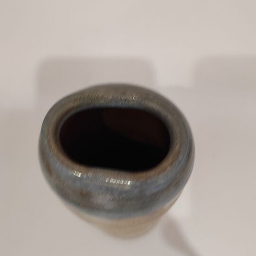 Ceramic vase like new with rustic style and double glaze