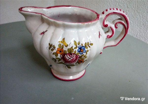  keramiko vazo antika apo Perugia Italia