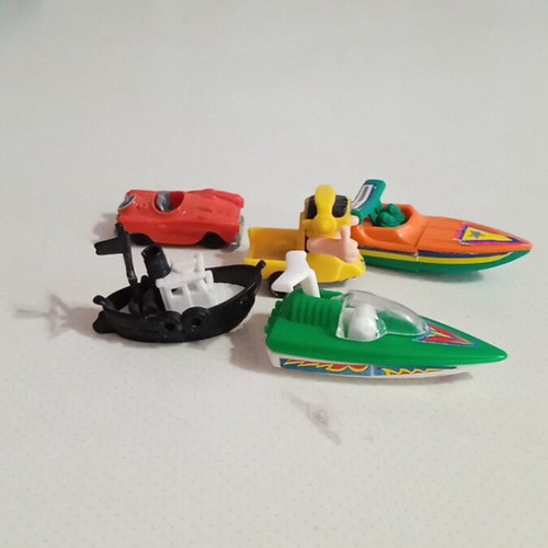 Kinder surprise vehicles like new, pack of 5 pieces