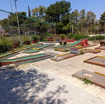 Mini Golf Outdoor Course with 18 Tracks and Equipment