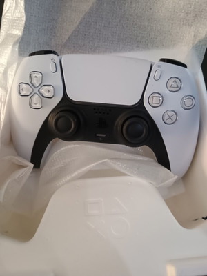 Sony DualSense controller new