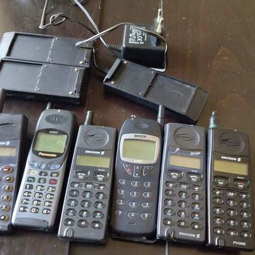 Vintage mobile phones pack used with original chargers for collection