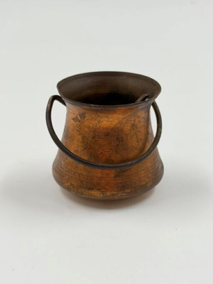 Copper decorative pot vintage used with metal handle