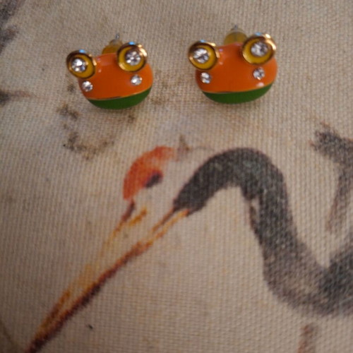 Vintage frog earrings like new, green and orange