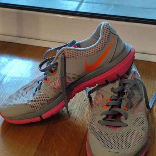 Nike αθλητικά παπούτσια νούμερο 37,5