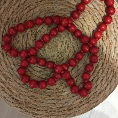 Statement necklace with large red beads like new, boho vintage style