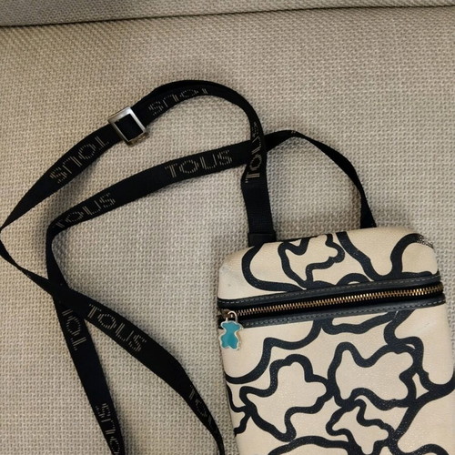 Tous leather crossbody bag like new, black and white