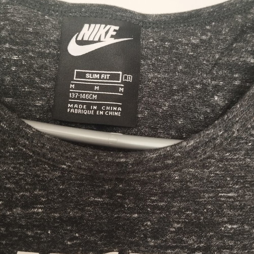 Nike top gray like new