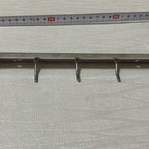 Metal hanger like new