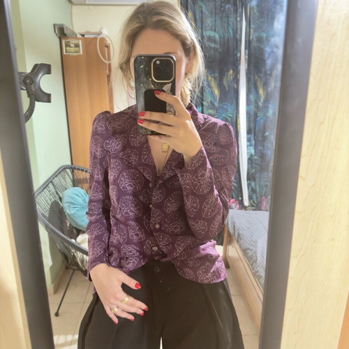 Vintage shirt used with puffed sleeves, size Small, white and purple
