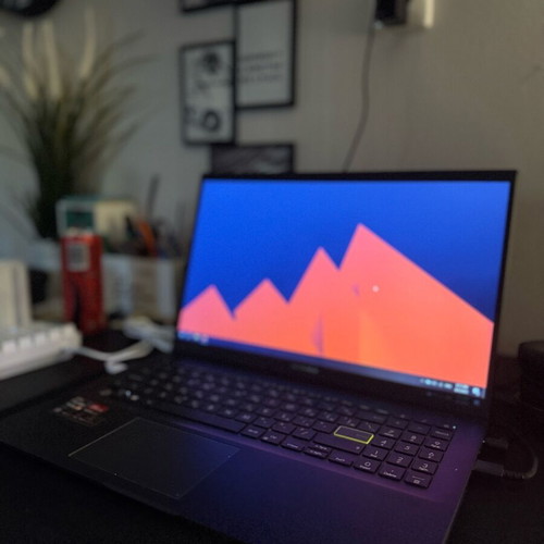Asus Vivobook Laptop semi gaming like new