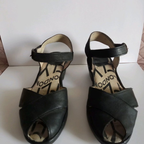 Fly London peep toe sandals used, size 36, black leather