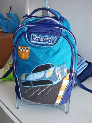 Σχολική τσάντα KALGAV μεταχειρισμένη με ισοθερμική θήκη και τρόλεϊ