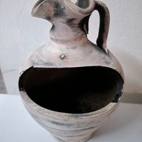 Flowerpot vase in very good condition