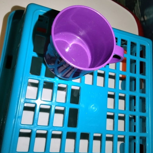 Battat shopping basket with cup like new, set of two