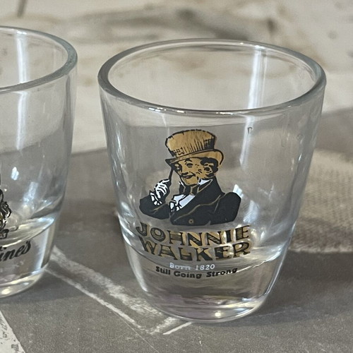 Whiskey Shot Glasses set of 4 like new, collectible labels