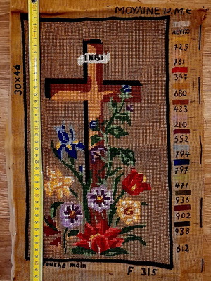 DMC Moyenne F 315 embroidered cross with flowers, vintage