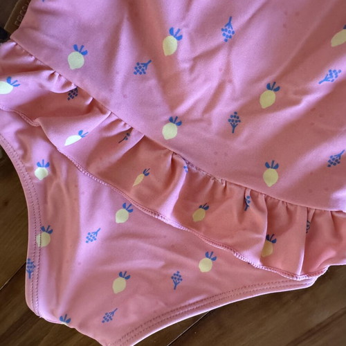 FRESK One-Piece Long-Sleeve Swimsuit UV50 Protection Used 6-12m