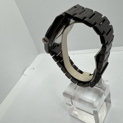 Titanium men's quartz watch used
