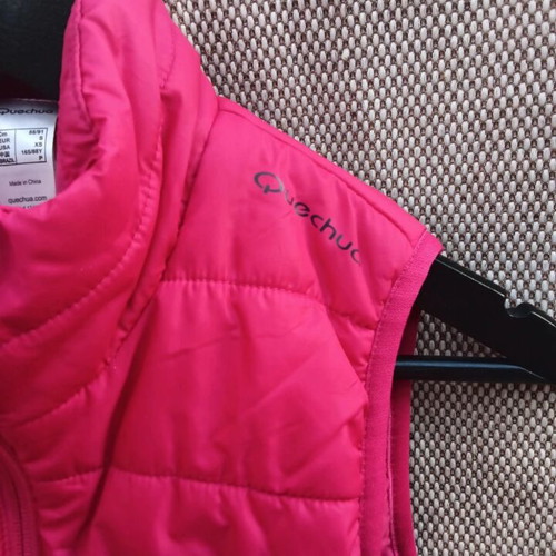 Quechua sleeveless jacket like new, pink, size S
