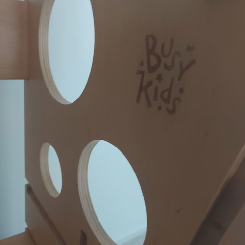 Busy Kids Montessori Learning Tower like new, wooden 3-in-1