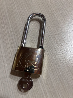 Padlock with key like new