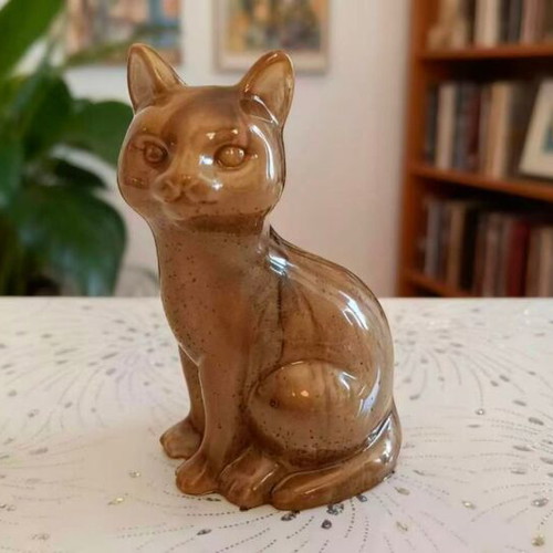 Decorative Golden Cat made of Liquid Glass 10 x 6 cm