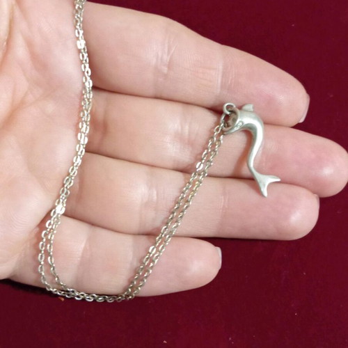 Silver 925 necklace with dolphin pendant, like new