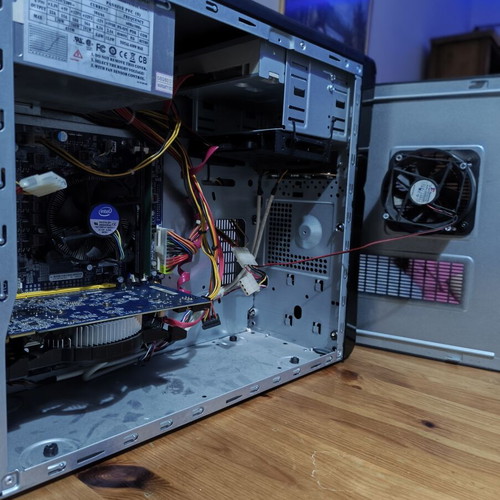 Desktop computer i5 760 used with 3GB RAM, HD 7770 GPU, 120GB SSD, Windows 10 Home or Batocera