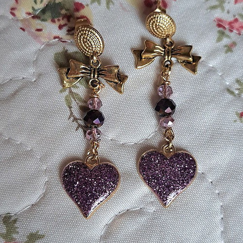 Handmade vintage purple pearl earrings with heart and bow