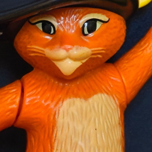 2011 Puss in Boots McDonald's figure