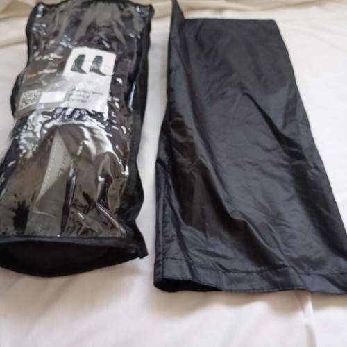 AGVpro Waterproof Motorcycle Riding Set like new (Jacket, Pants, Gaiters)