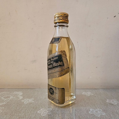 Johnnie Walker 12yo Black Label whisky miniature new, sealed