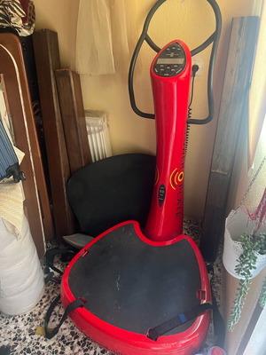Power Plate my5 like new, red
